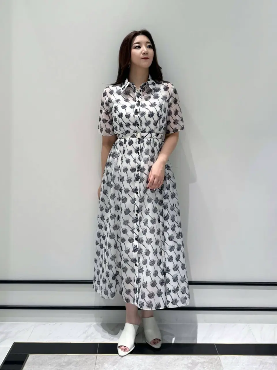 GRACE CONTINENTAL MOMOKO コーディネート画像