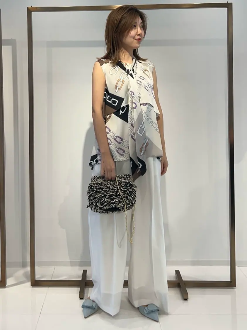 GRACE CONTINENTAL 佐藤　優里香 コーディネート画像