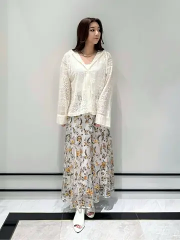 GRACE CONTINENTAL MOMOKO コーディネート画像