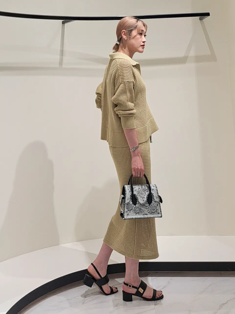 GRACE CONTINENTAL 今野　志保 コーディネート画像