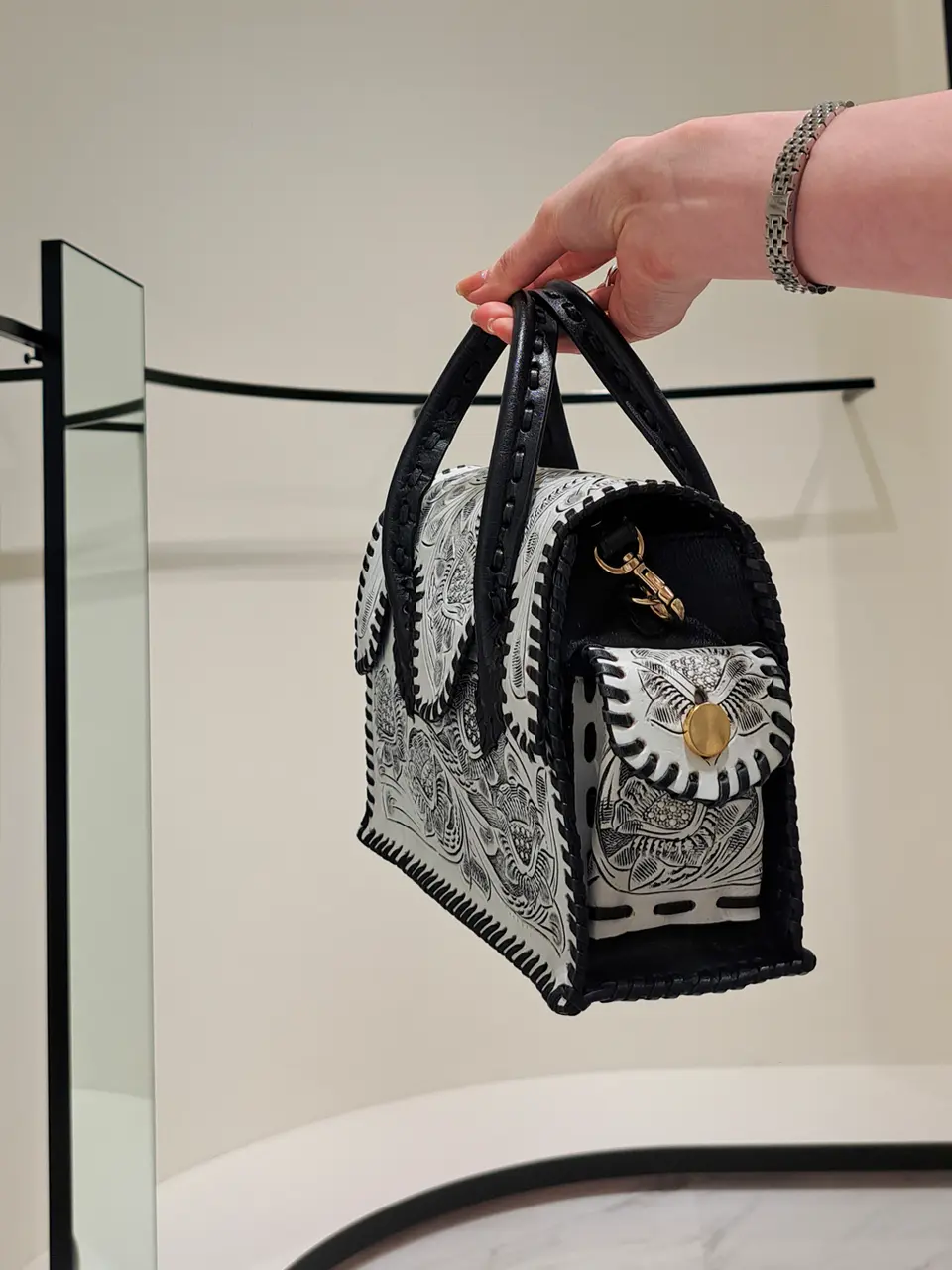 GRACE CONTINENTAL 今野　志保 コーディネート画像