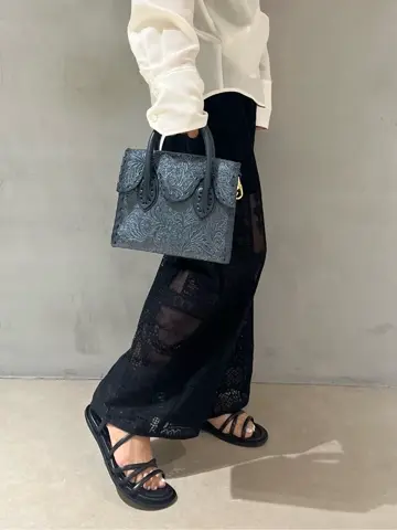 GRACE CONTINENTAL 穐山　香織 コーディネート画像