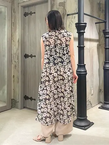 GRACE CONTINENTAL minami コーディネート画像