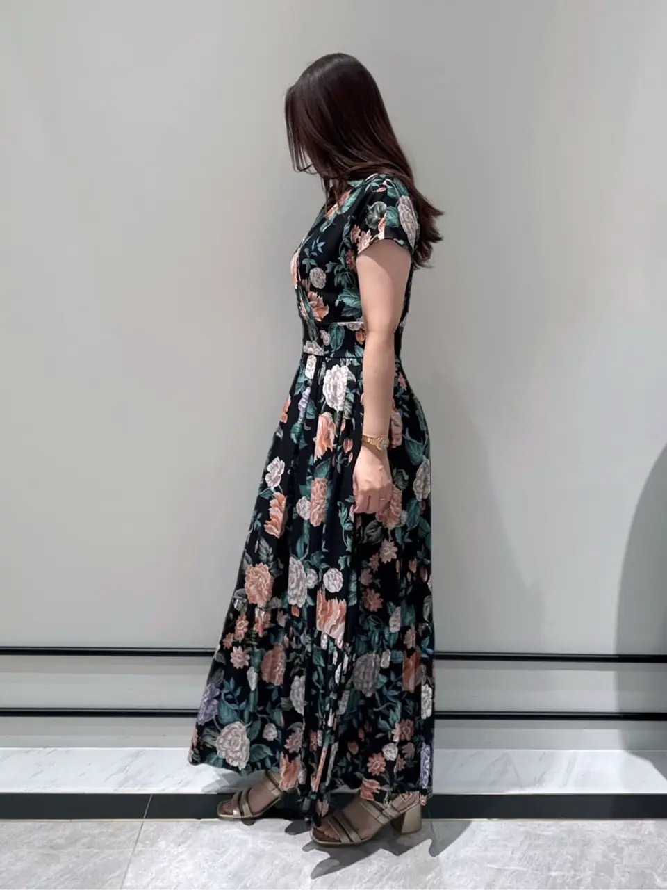 GRACE CONTINENTAL MOMOKO コーディネート画像