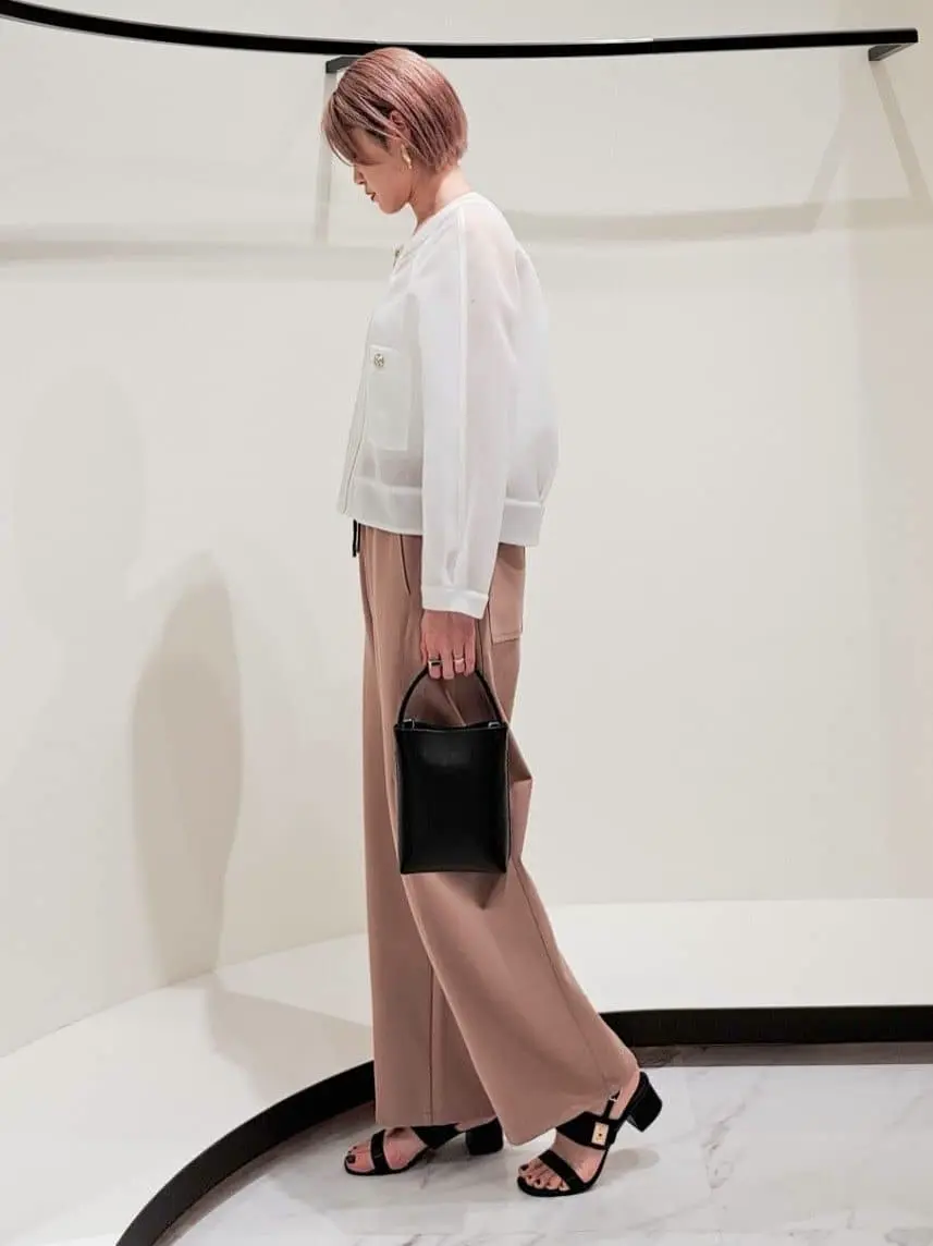 GRACE CONTINENTAL 今野　志保 コーディネート画像