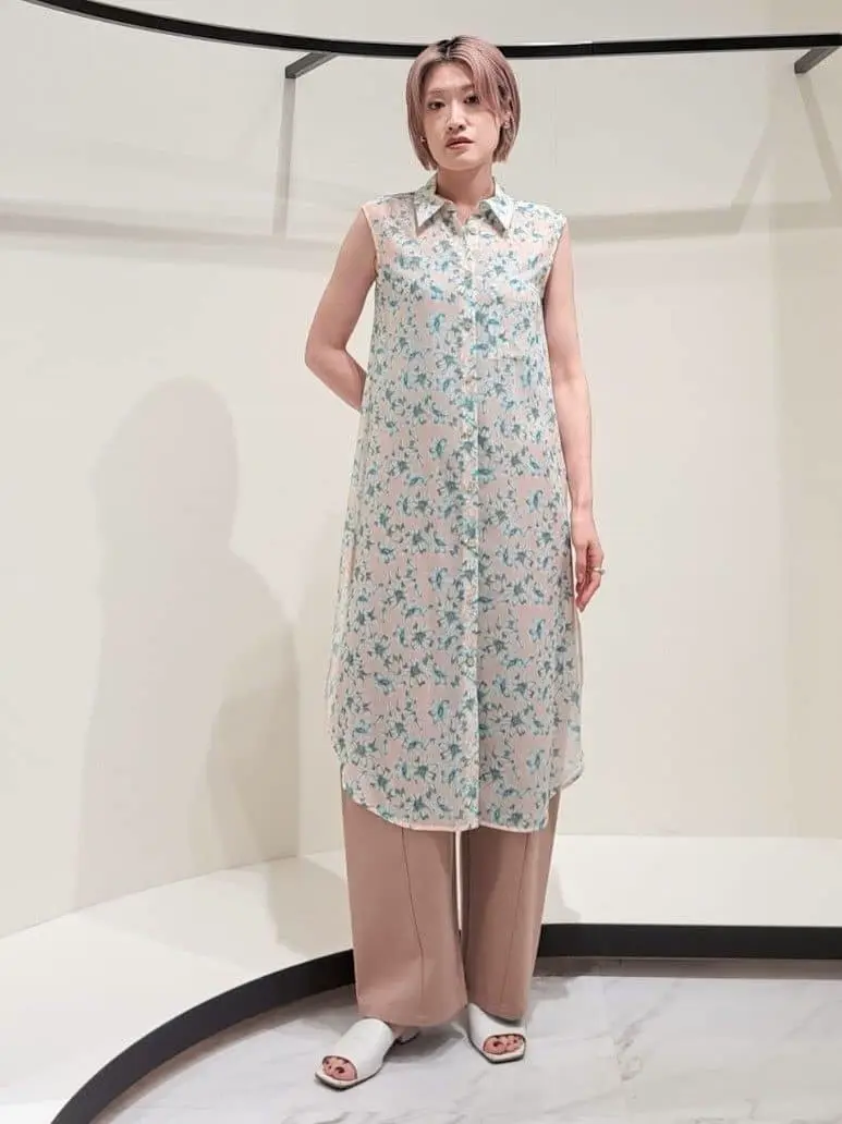 GRACE CONTINENTAL 今野　志保 コーディネート画像