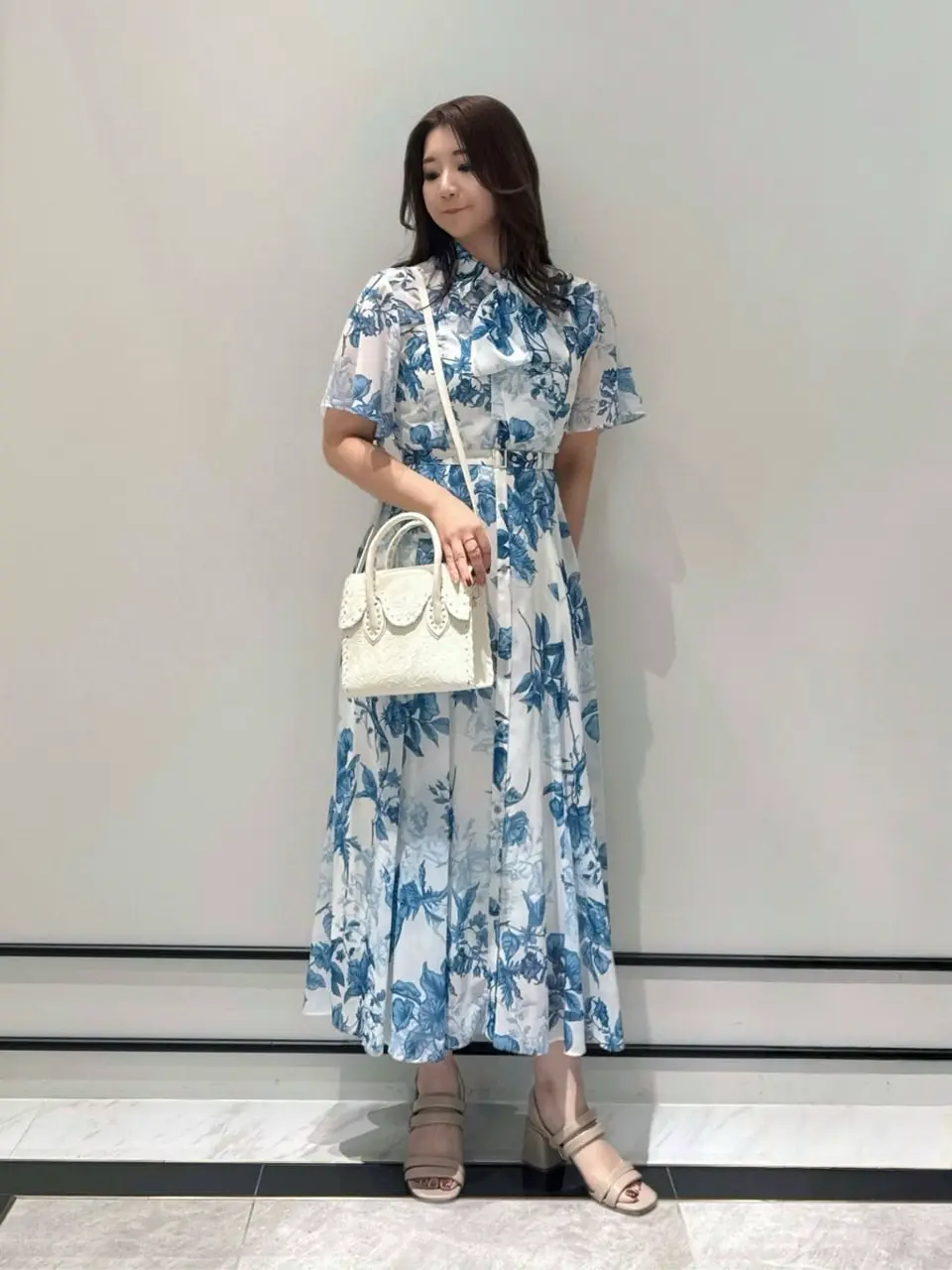 GRACE CONTINENTAL MOMOKO コーディネート画像