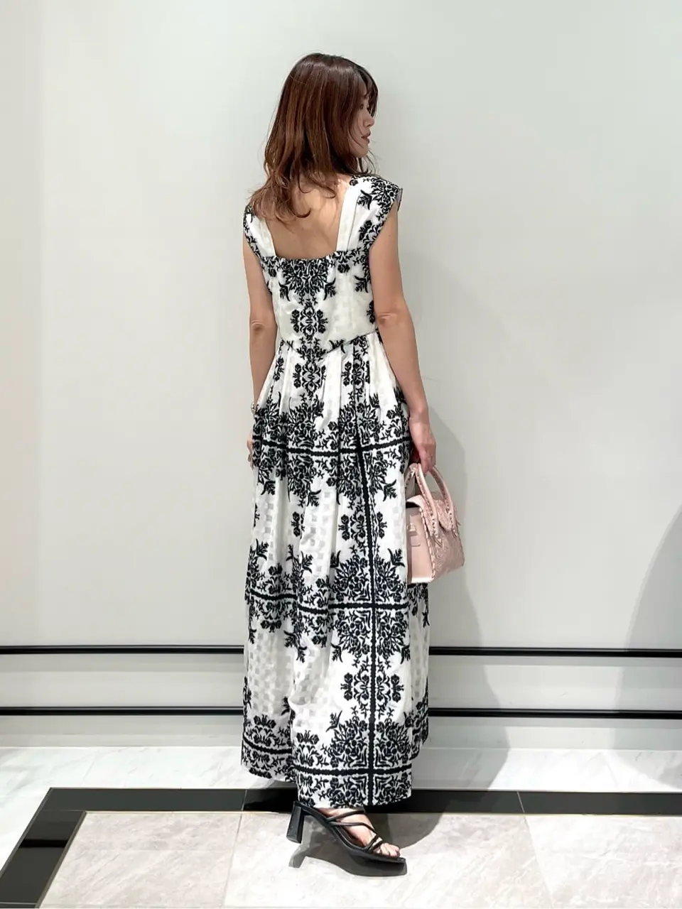 GRACE CONTINENTAL A.Kameyama コーディネート画像