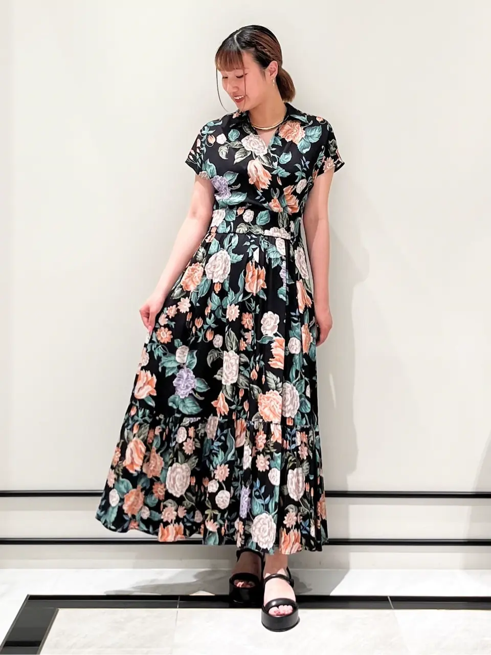 GRACE CONTINENTAL CHISAKO.S コーディネート画像