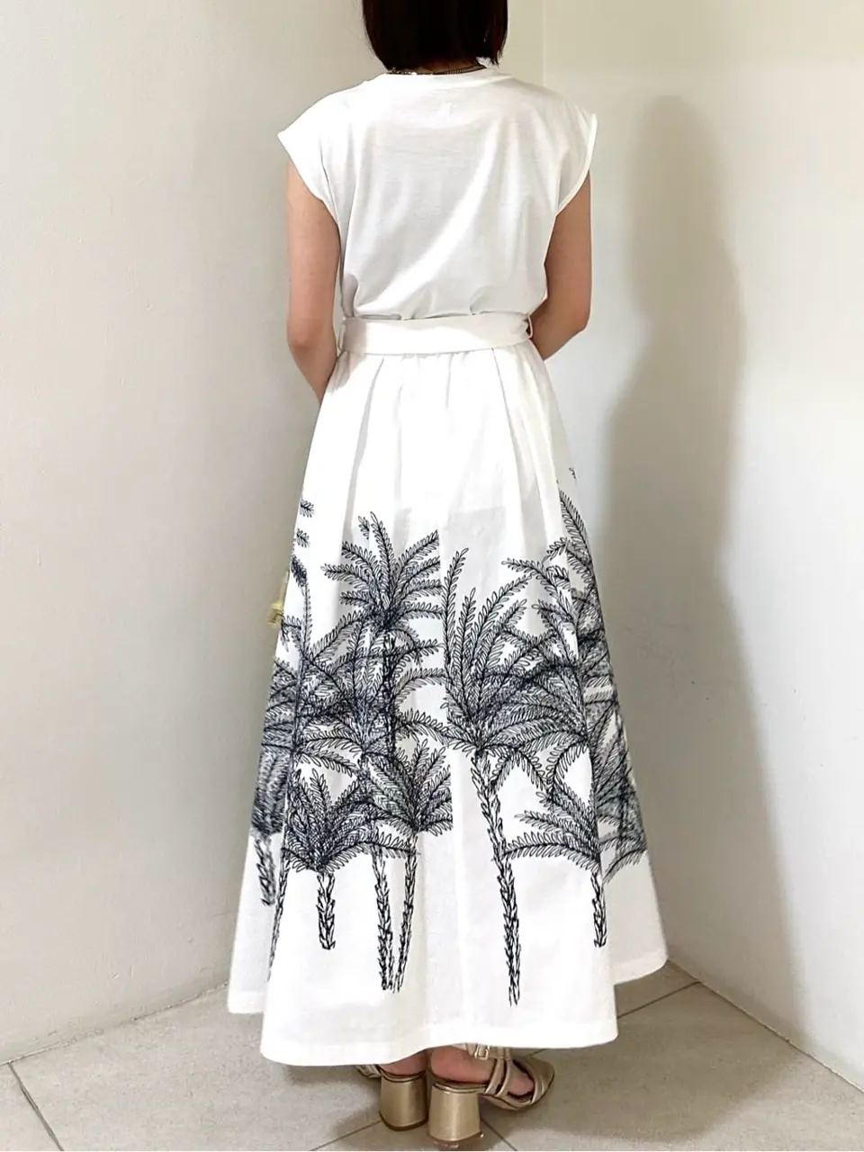 GRACE CONTINENTAL MORITA AI コーディネート画像