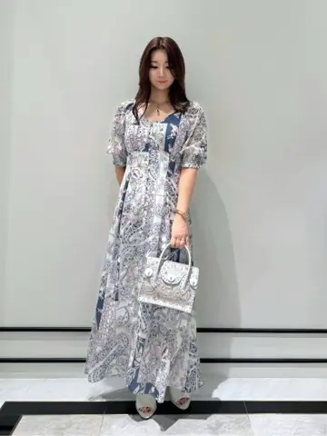 GRACE CONTINENTAL MOMOKO コーディネート画像