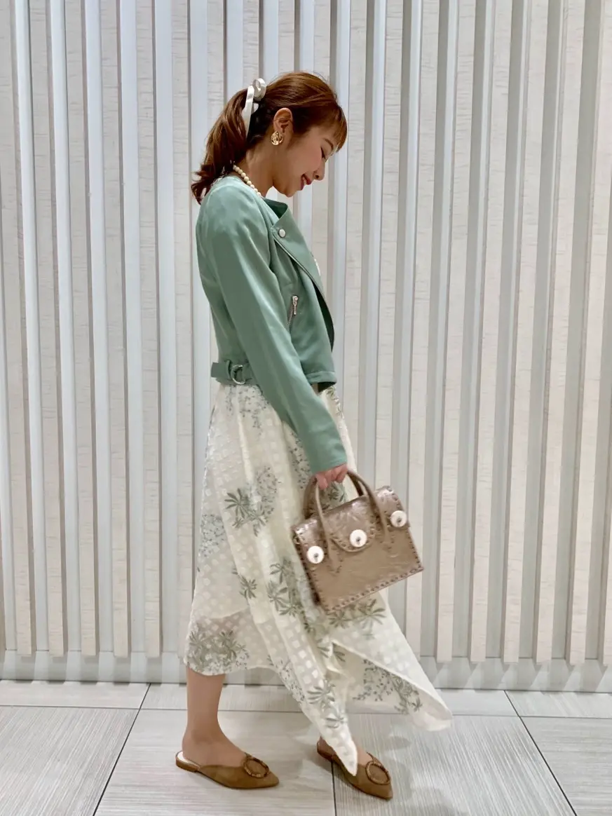 GRACE CONTINENTAL mai コーディネート画像