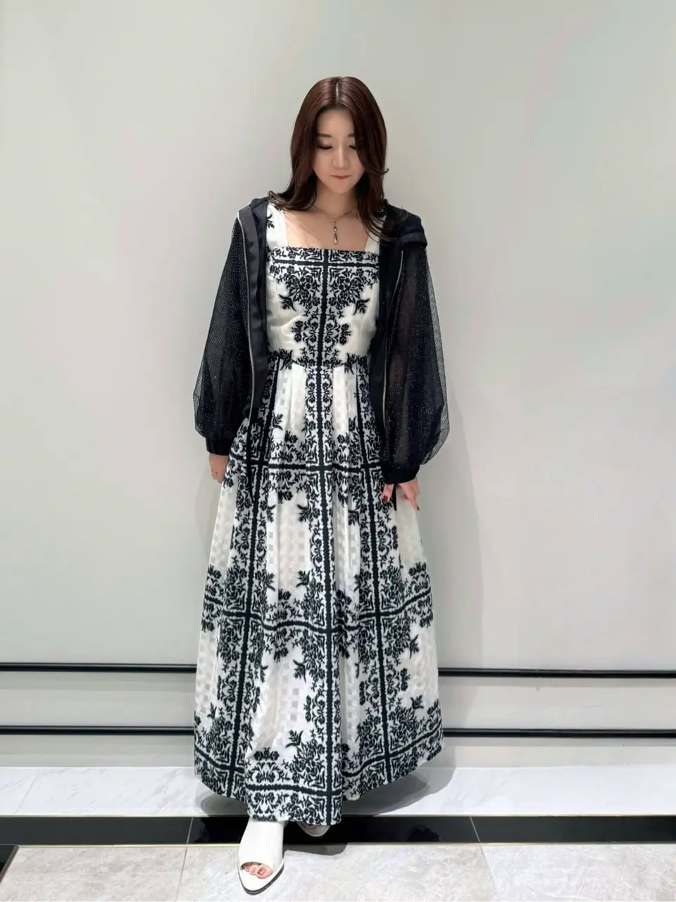 GRACE CONTINENTAL MOMOKO コーディネート画像