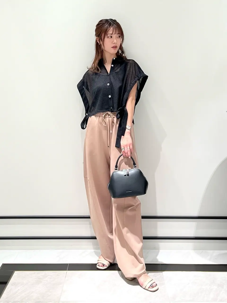 GRACE CONTINENTAL A.Kameyama コーディネート画像