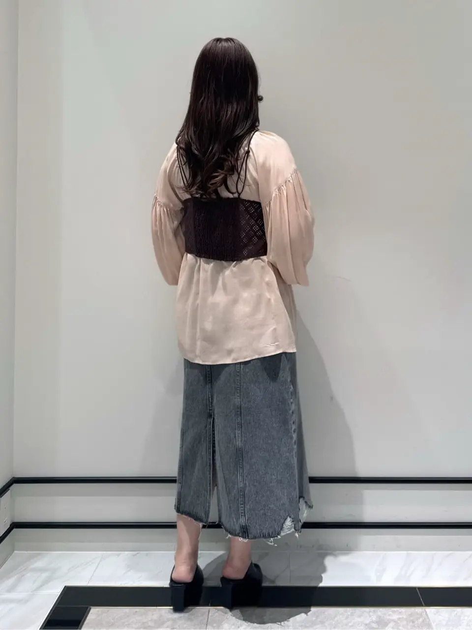 GRACE CONTINENTAL MOMOKO コーディネート画像