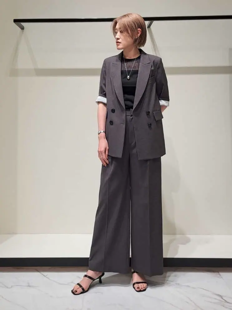 GRACE CONTINENTAL 今野　志保 コーディネート画像