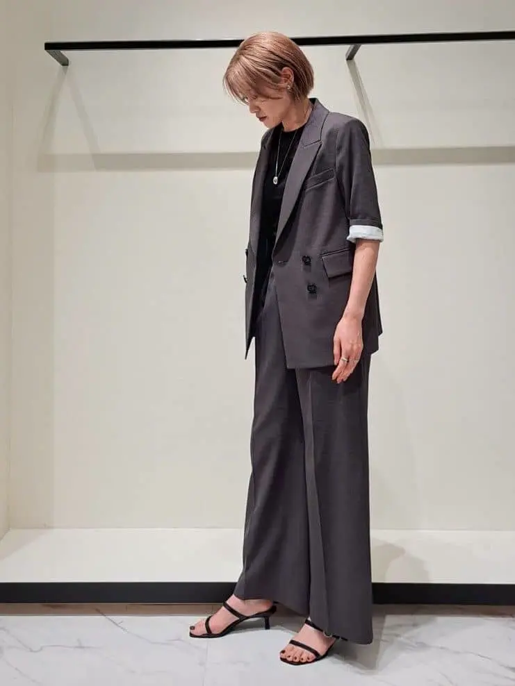 GRACE CONTINENTAL 今野　志保 コーディネート画像