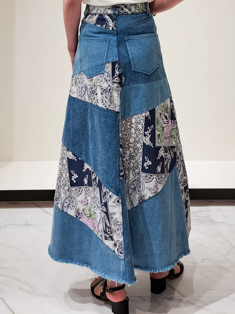 GRACE CONTINENTAL 今野　志保 コーディネート画像