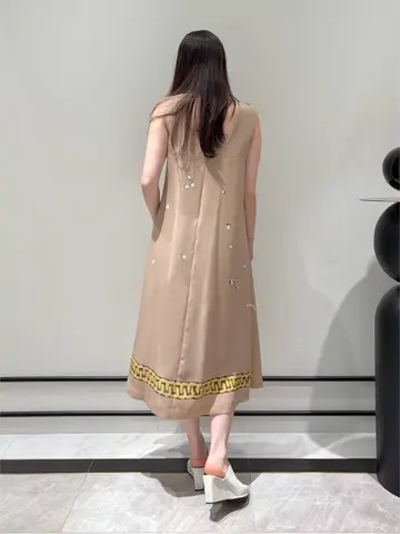 GRACE CONTINENTAL Shiori コーディネート画像