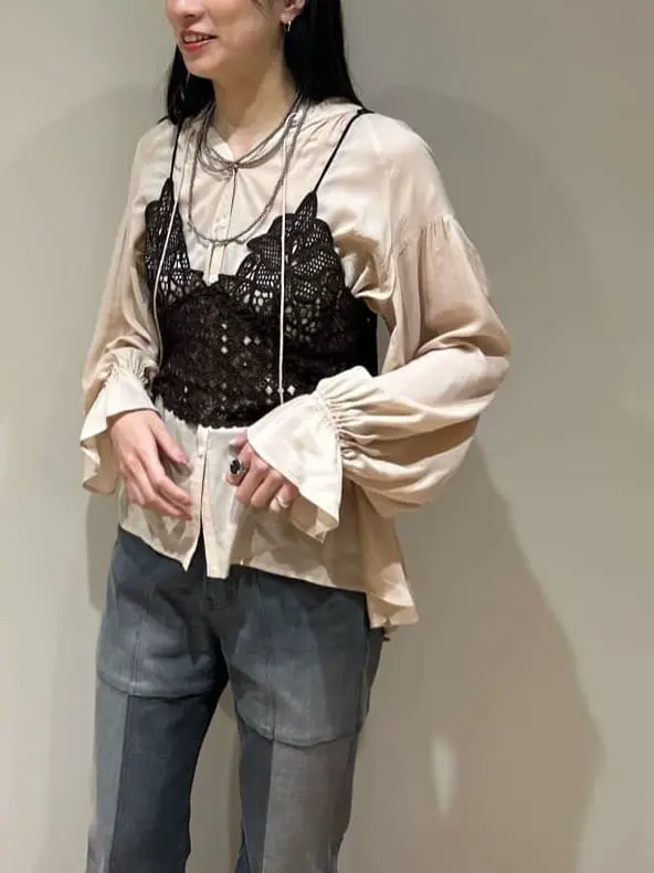 GRACE CONTINENTAL Hikaru Okada コーディネート画像