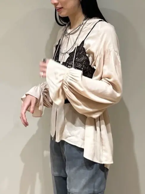 GRACE CONTINENTAL Hikaru Okada コーディネート画像