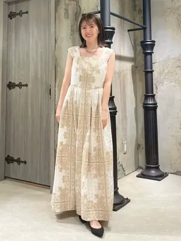 GRACE CONTINENTAL minami コーディネート画像