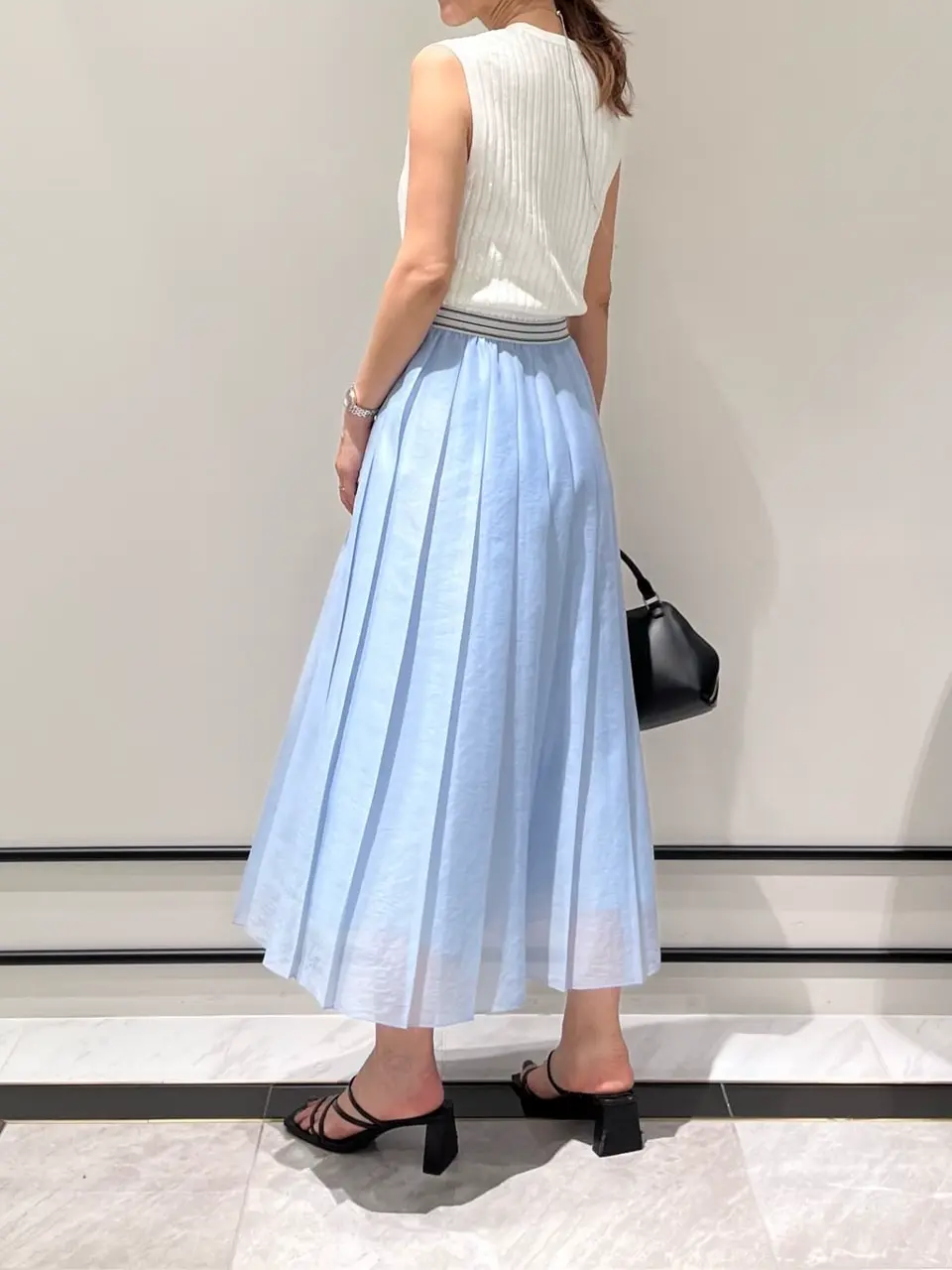 GRACE CONTINENTAL A.Kameyama コーディネート画像