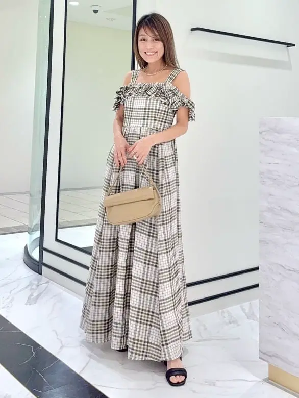 GRACE CONTINENTAL yukimi yonee コーディネート画像