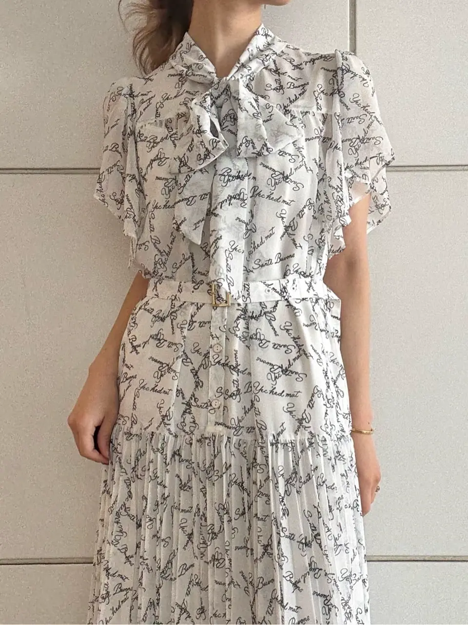 GRACE CONTINENTAL FUKUSHIMA YURIE コーディネート画像