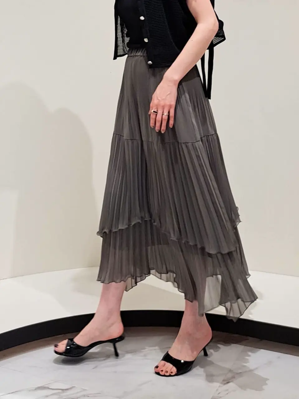 GRACE CONTINENTAL 今野　志保 コーディネート画像