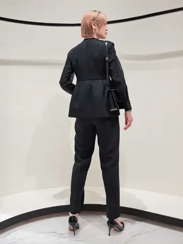 GRACE CONTINENTAL 今野　志保 コーディネート画像