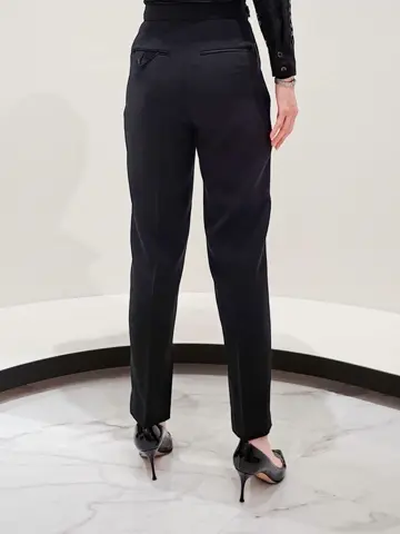 GRACE CONTINENTAL 今野　志保 コーディネート画像