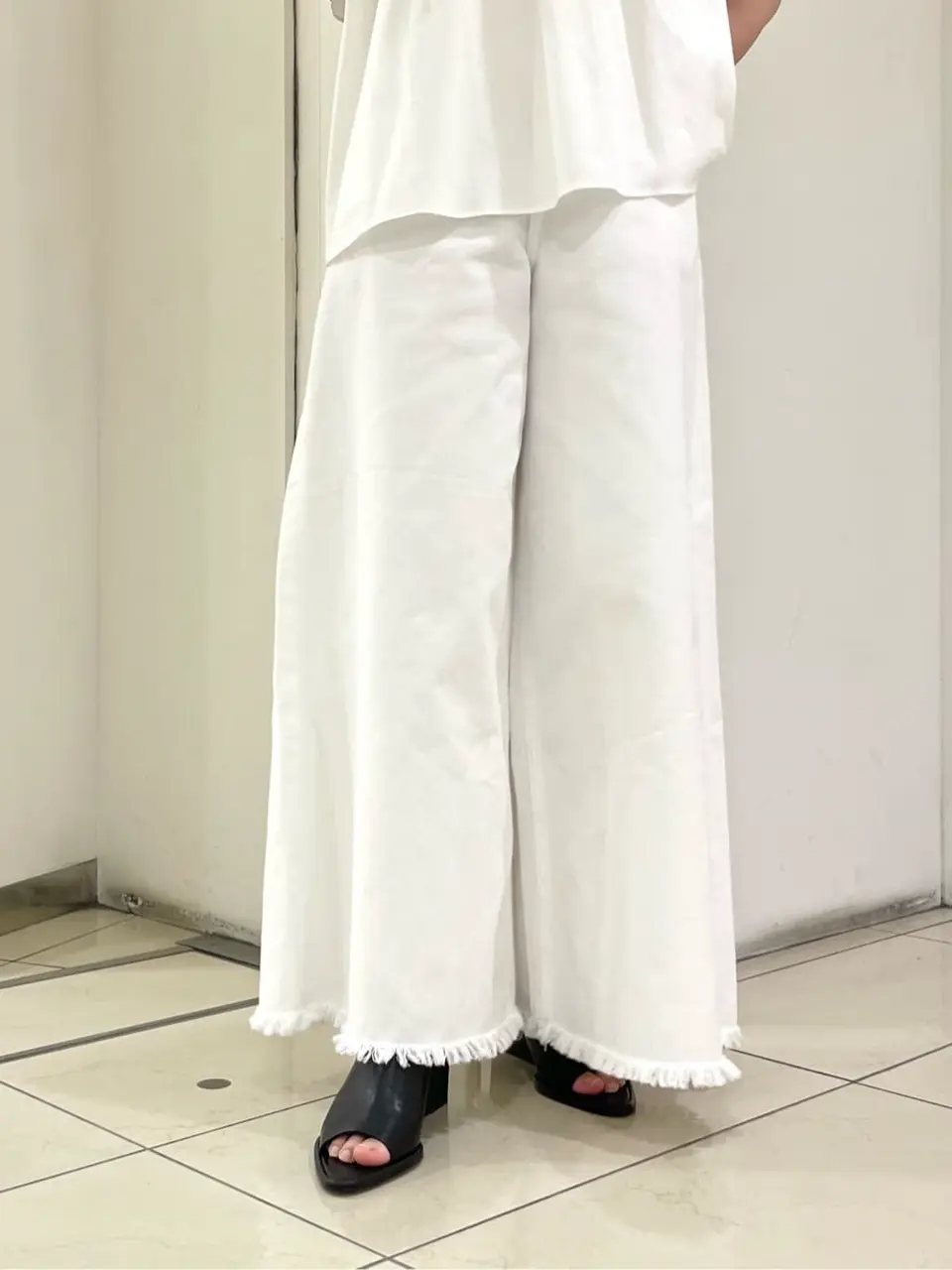 GRACE CONTINENTAL yoshi コーディネート画像