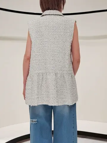 GRACE CONTINENTAL 今野　志保 コーディネート画像