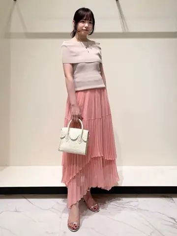 GRACE CONTINENTAL 平野 裕華 コーディネート画像