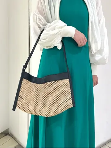 GRACE CONTINENTAL yoshi コーディネート画像