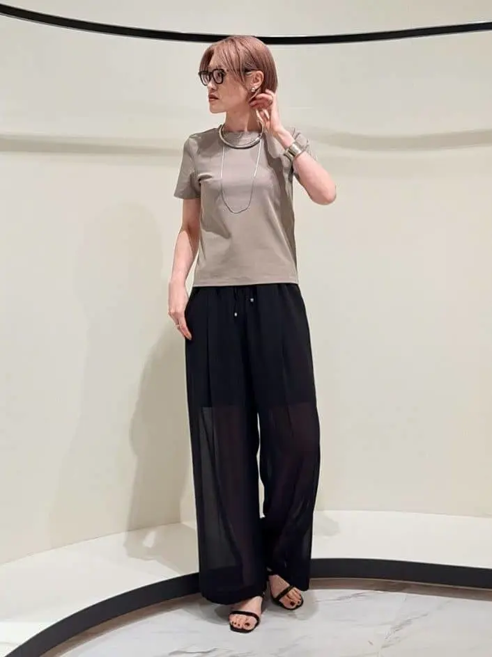 GRACE CONTINENTAL 今野　志保 コーディネート画像