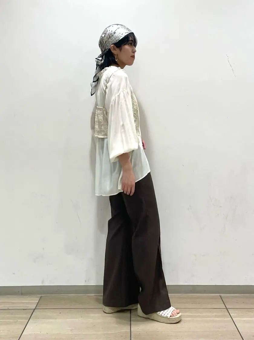 GRACE CONTINENTAL yoshi コーディネート画像