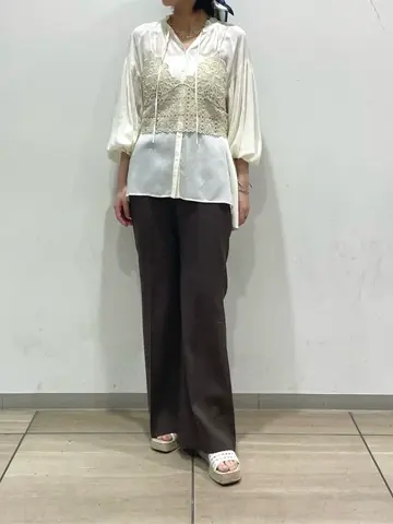 GRACE CONTINENTAL yoshi コーディネート画像