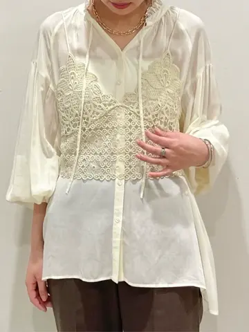 GRACE CONTINENTAL yoshi コーディネート画像