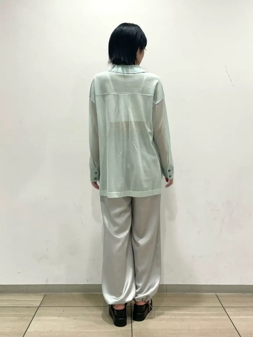 GRACE CONTINENTAL yoshi コーディネート画像