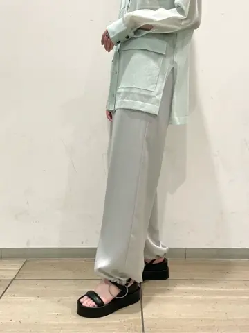 GRACE CONTINENTAL yoshi コーディネート画像