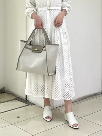 GRACE CONTINENTAL yoshi コーディネート画像