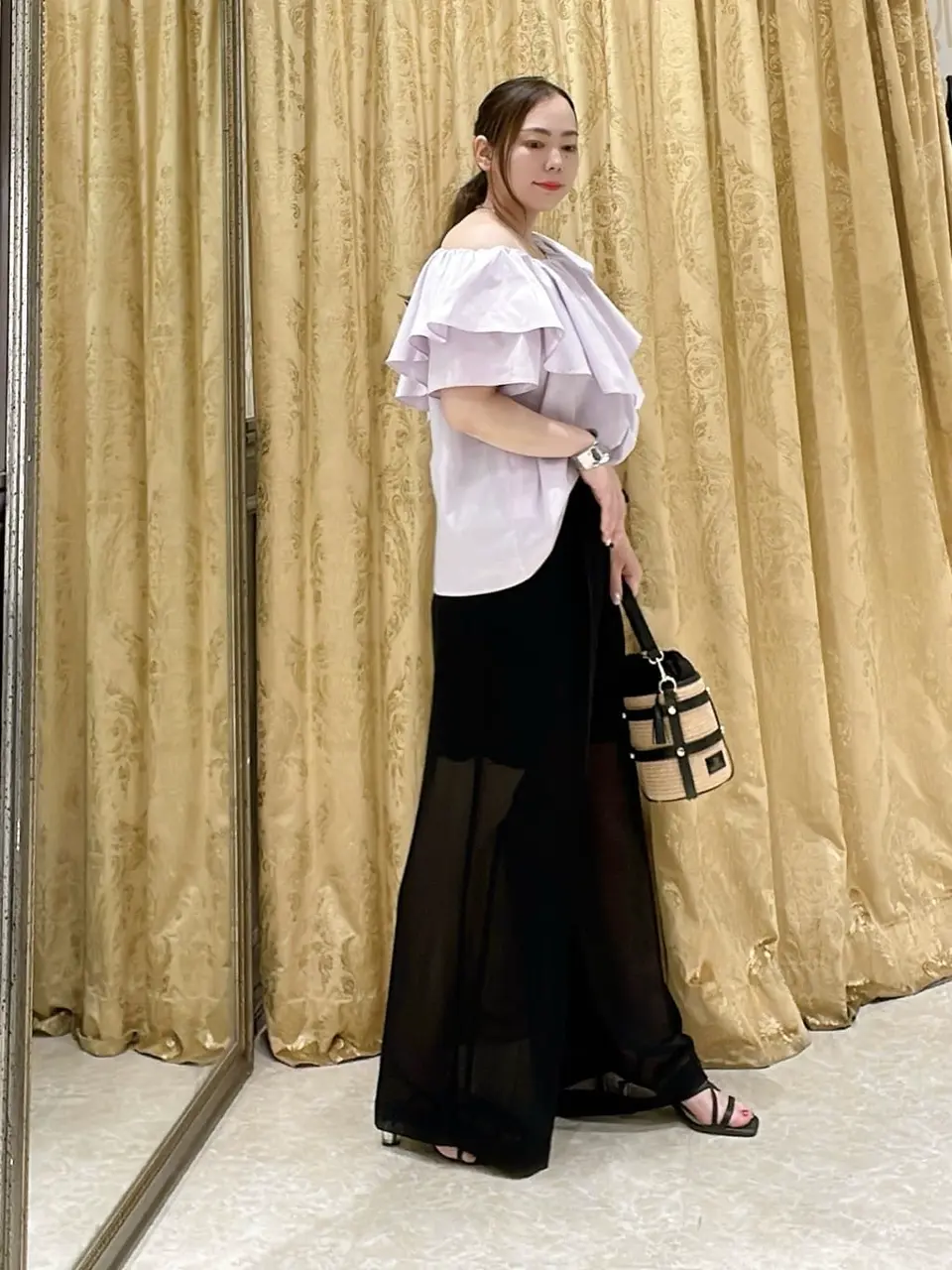 GRACE CONTINENTAL 泉　敦子 コーディネート画像