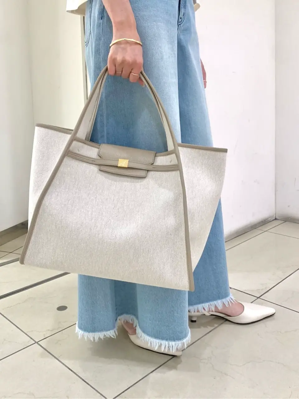 GRACE CONTINENTAL haruka iwasaki コーディネート画像