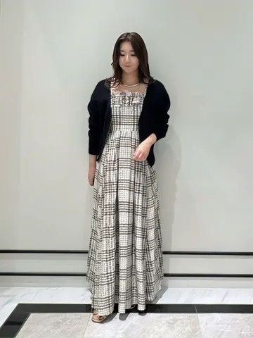 GRACE CONTINENTAL MOMOKO コーディネート画像