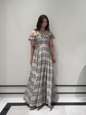 GRACE CONTINENTAL MOMOKO コーディネート画像