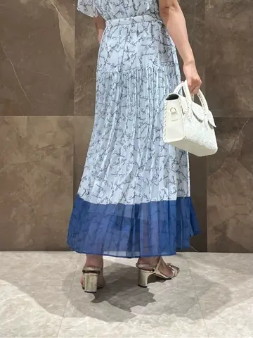 GRACE CONTINENTAL 穐山　香織 コーディネート画像