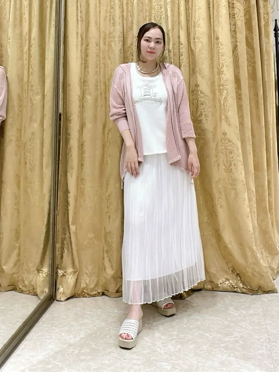 GRACE CONTINENTAL 泉　敦子 コーディネート画像