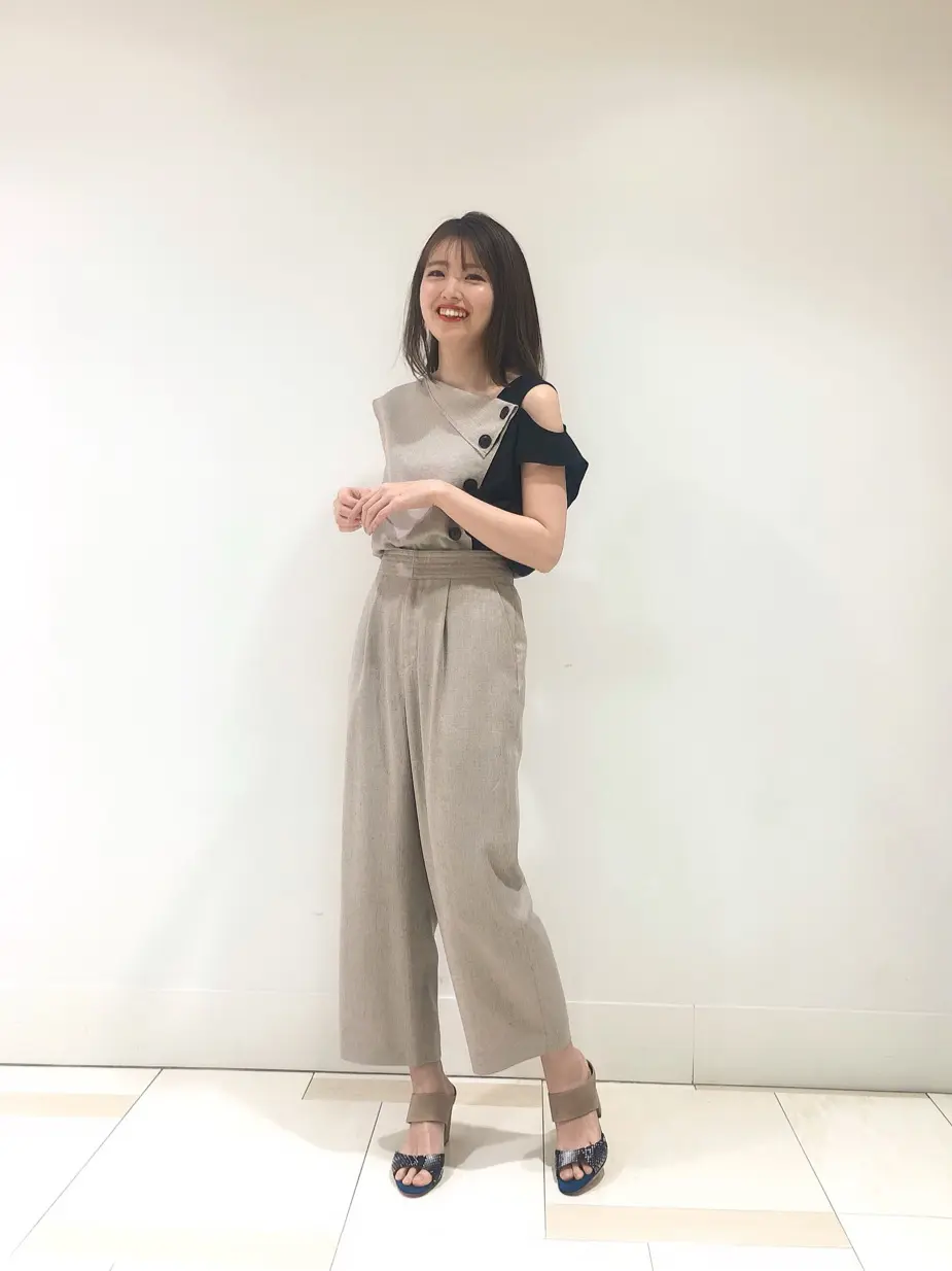 GRACE CONTINENTAL minami コーディネート画像